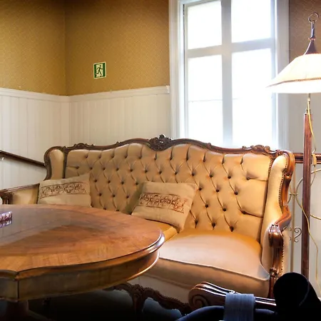 Hotel Loeydoen Kartano