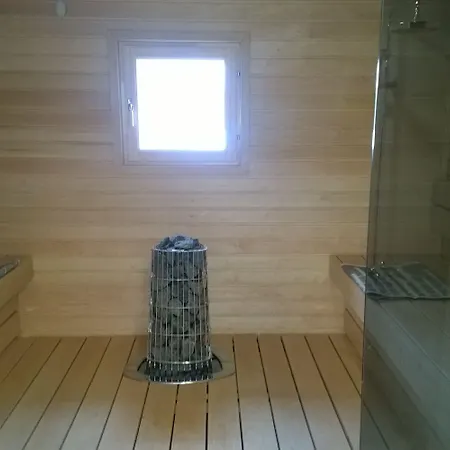 Loeydoen Kartano Hotel Ristiina