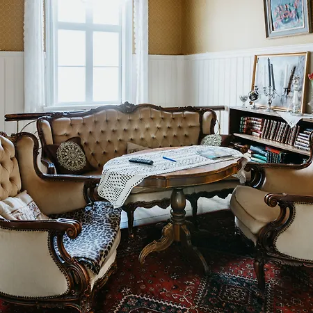 Hotel Loeydoen Kartano *